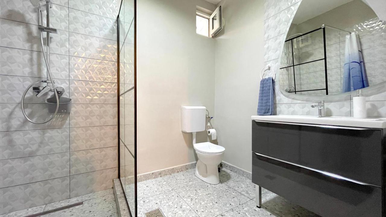 Evu Long Street Appartamento Braşov